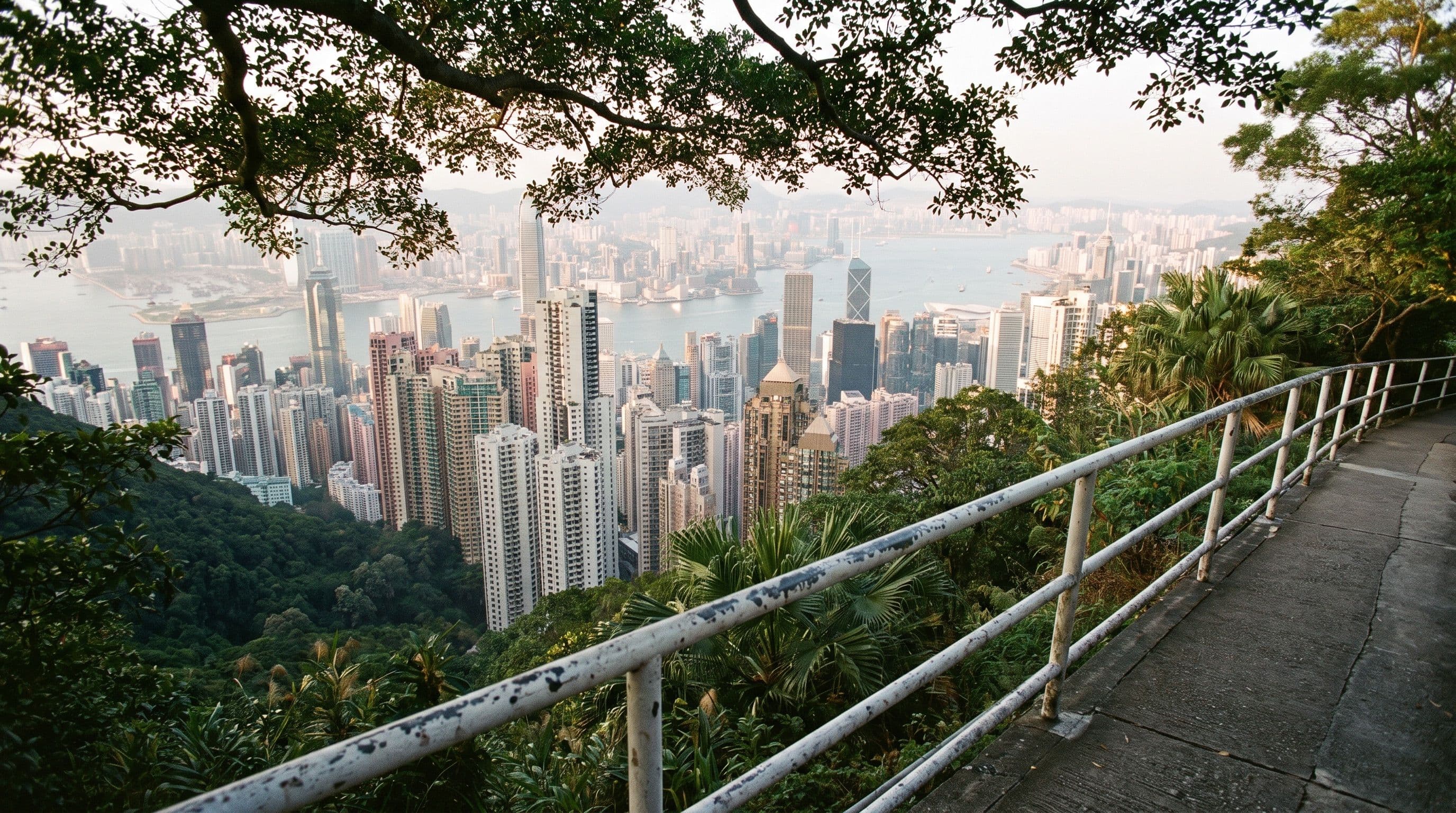 Lugard Road: The Victoria Peak Walk That Beats the Paid Deck
