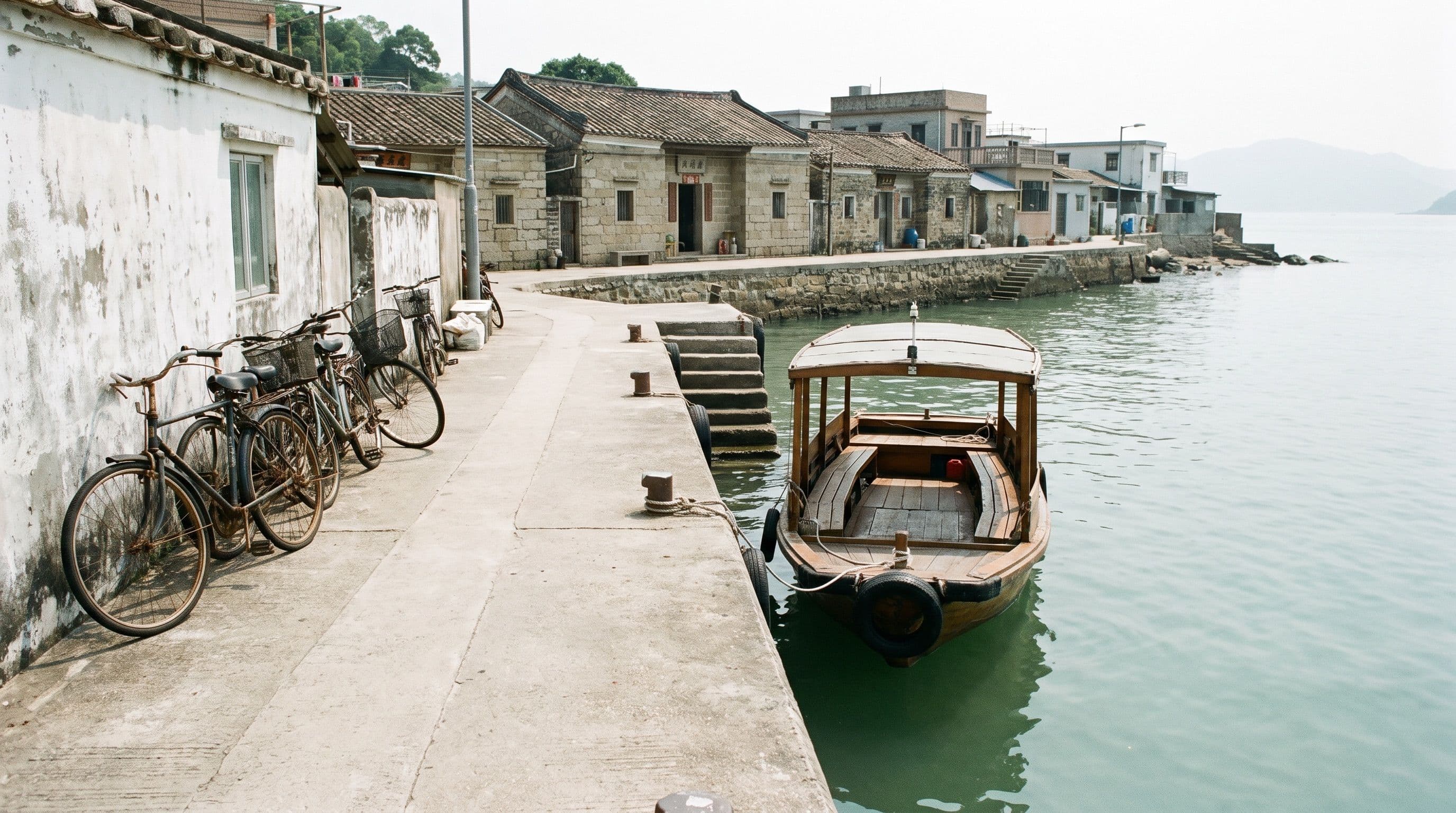 Peng Chau Day Trip, Hong Kong: Ferry, Finger Hill & the Island With No Cars